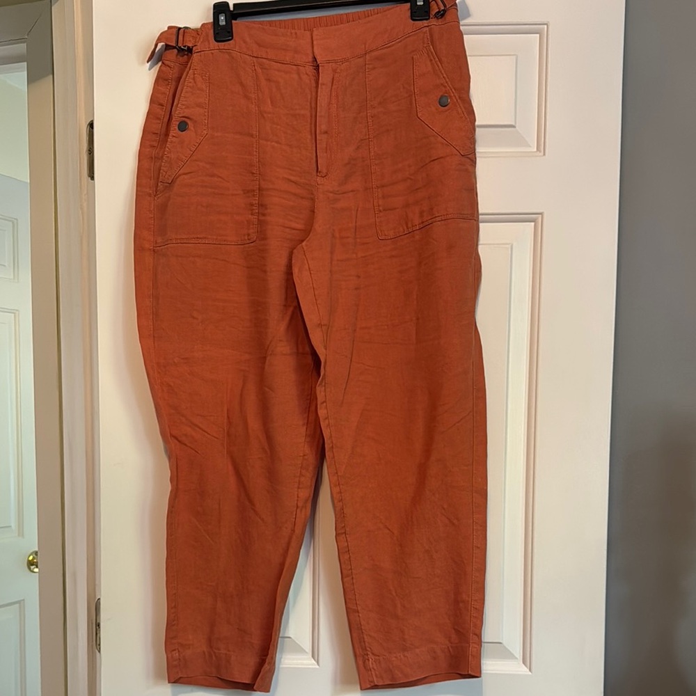 Athleta Orange Capris